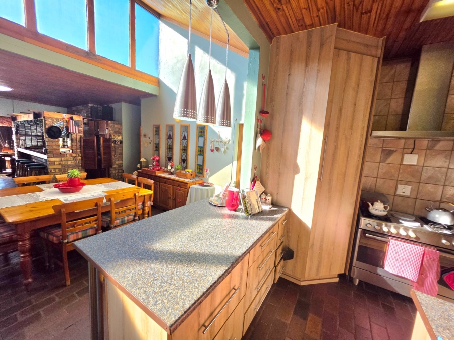 5 Bedroom Property for Sale in Panorama Free State